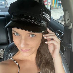 Meet your Posher, Tara